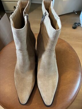 Dolce Vita Vaydin Western Ankle Booties Dark Taupe Suede Size 8.5